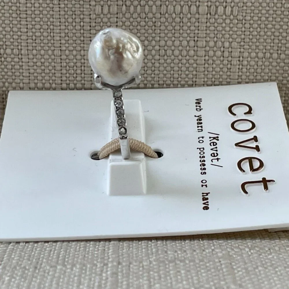 Covet Women Ring Crystals Accent Silver Tone Faux Pearl Ring Jewelry Size 6 - Picture 5 of 10